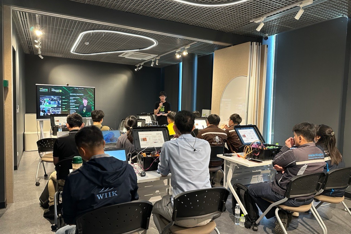 AIS Business ร่วมกับพันธมิตรด้านอุตสาหกรรม จัดฝึกอบรมเชิงปฏิบัติการ “การประยุกต์ใช้งาน Revolution Pi สำหรับ IIoT บน AIS Paragon Platform” ณ AIS EEC