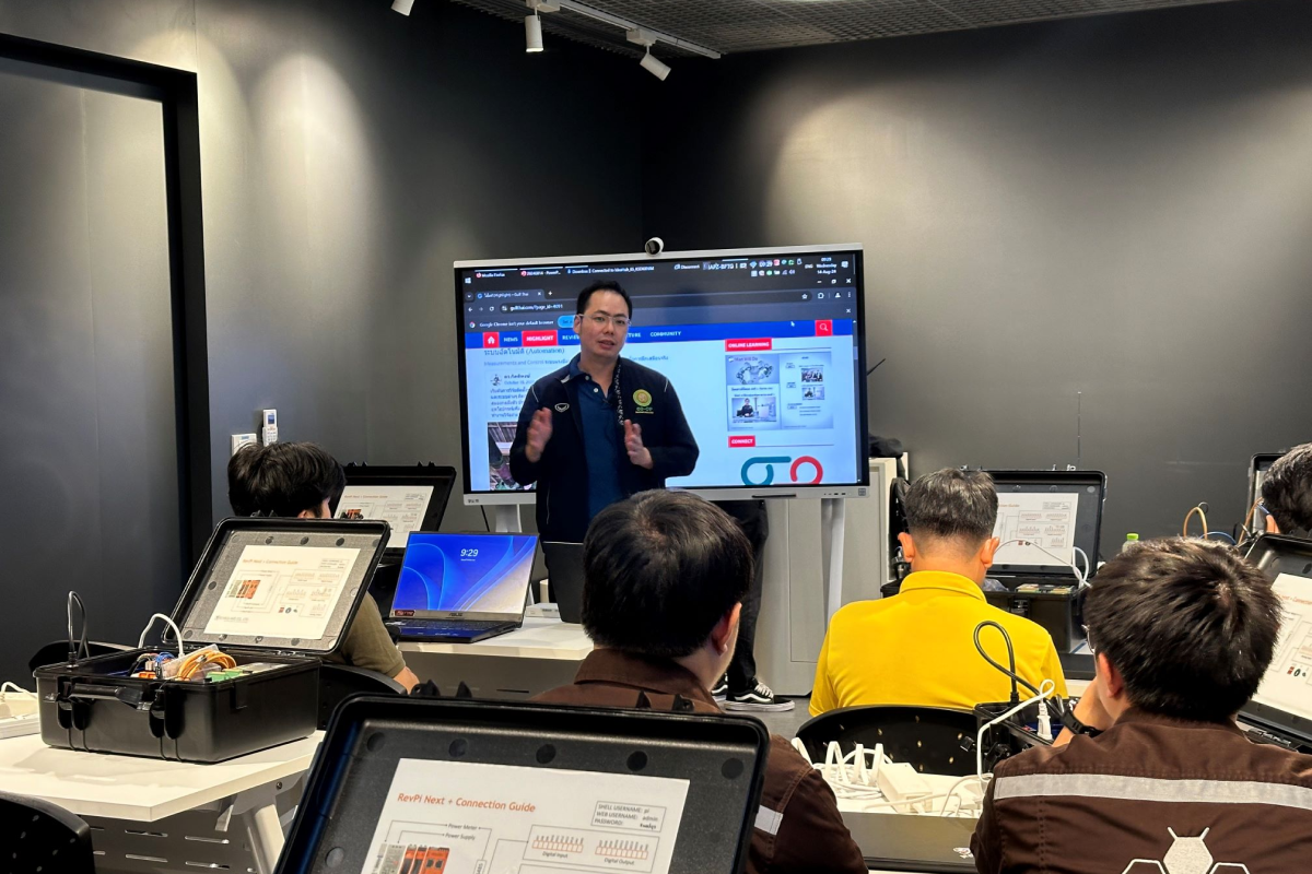 AIS Business ร่วมกับพันธมิตรด้านอุตสาหกรรม จัดฝึกอบรมเชิงปฏิบัติการ “การประยุกต์ใช้งาน Revolution Pi สำหรับ IIoT บน AIS Paragon Platform” ณ AIS EEC