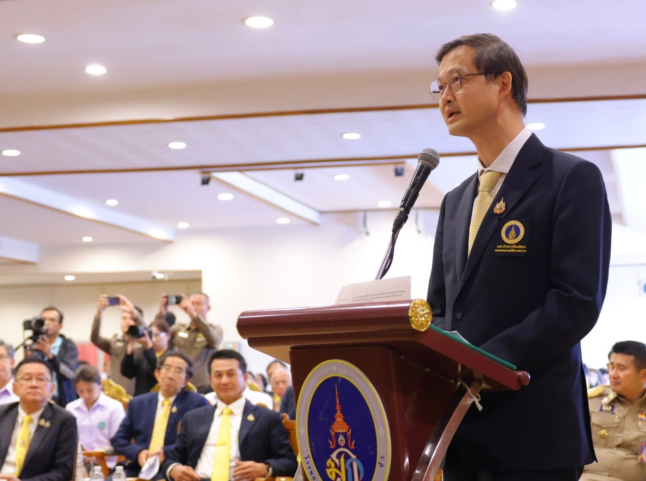 รศ.นพ.ยงชัย นิละนนท์ ประธานศูนย์โรคหลอดเลือดสมองศิริราช คณะแพทยศาสตร์ศิริราชพยาบาล มหาวิทยาลัยมหิดล